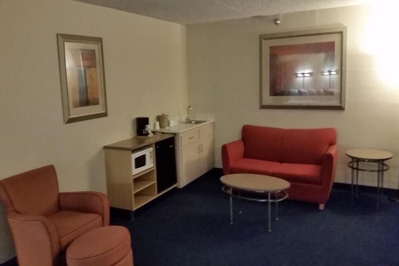 Red Roof Inn Plus + Phoenix West Ngoại thất bức ảnh