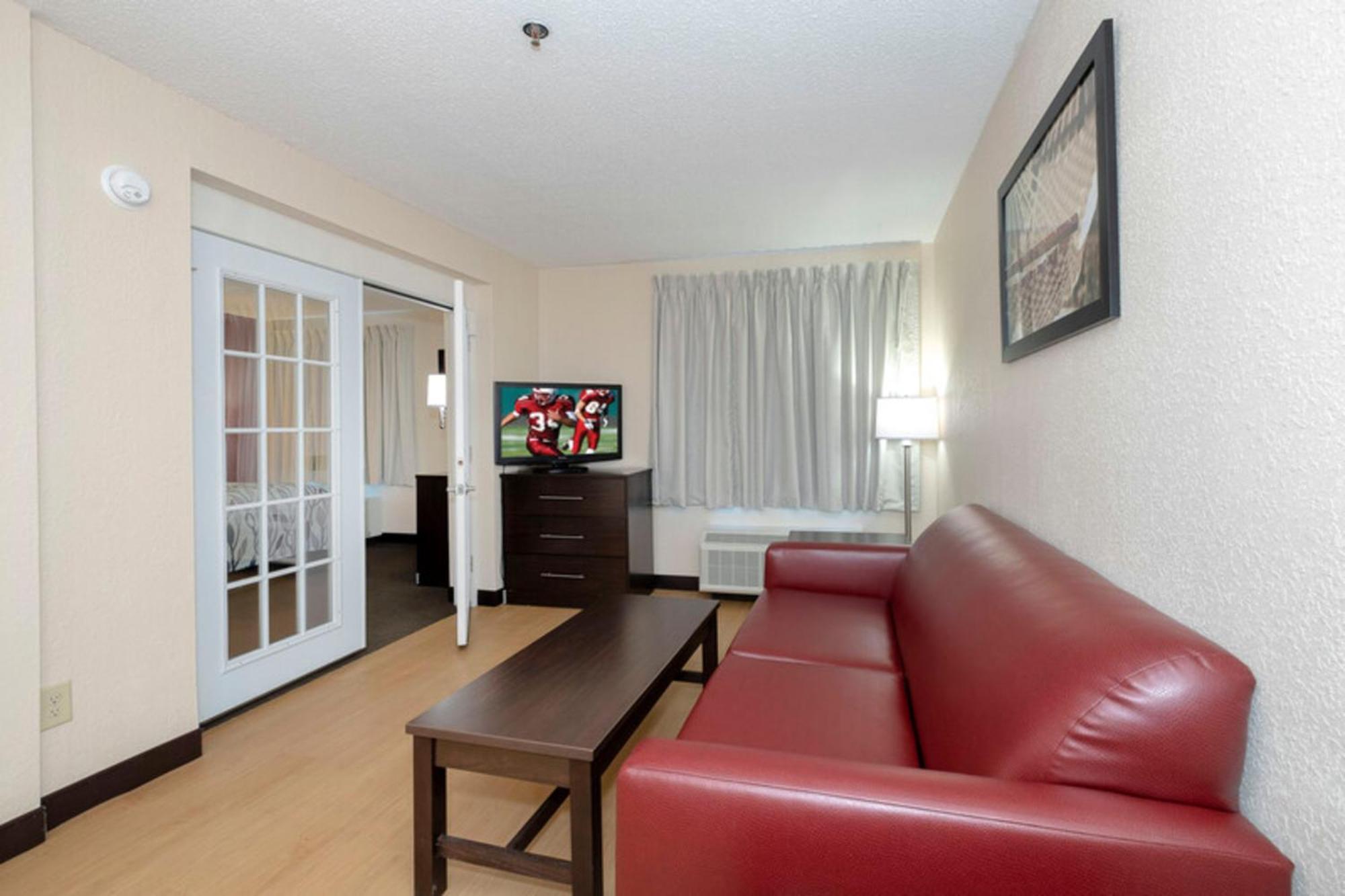 Red Roof Inn Plus + Phoenix West Ngoại thất bức ảnh