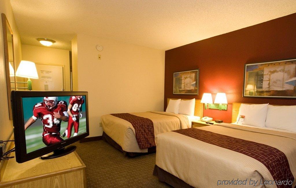 Red Roof Inn Plus + Phoenix West Ngoại thất bức ảnh